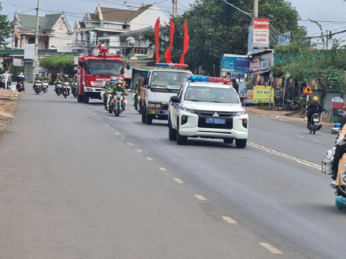 Công an huyện Ea H’leo ra quân mở đợt cao điểm tấn công, trấn áp tội phạm dịp trước, trong và sau Tết